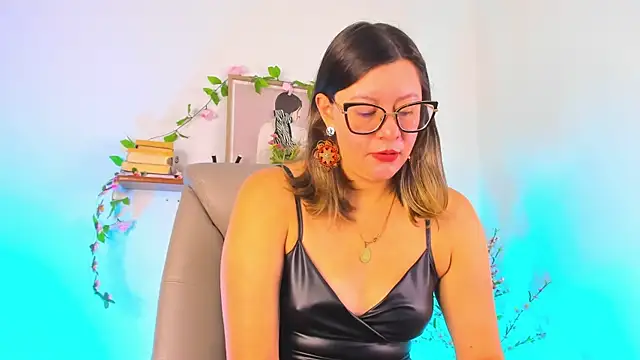 Chanelll Taylorr  online show from March 23, 1:04 pm