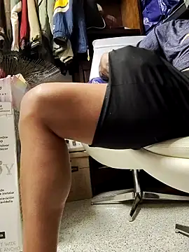 3prettyboy3 online show from October 13, 6:24 am