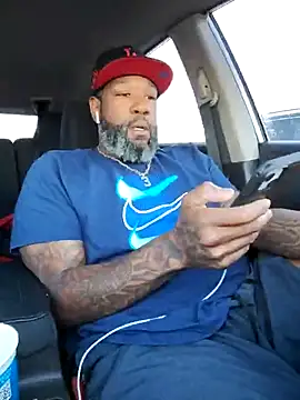 Snapshot of 3prettyboy3 chatting on March 15, 1:33 am 3prettyboy3 online show from March 15, 1:33 am