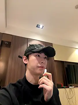 Snapshot of 1a1a1alll chatting on October 13, 2:39 pm 1a1a1alll online show from October 13, 2:39 pm