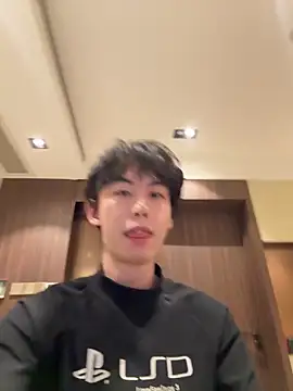 Snapshot of 1a1a1alll chatting on October 21, 2:40 pm 1a1a1alll online show from October 21, 2:40 pm