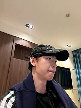 Snapshot of 1a1a1alll chatting on October 28, 3:04 pm 1a1a1alll online show from October 28, 3:04 pm