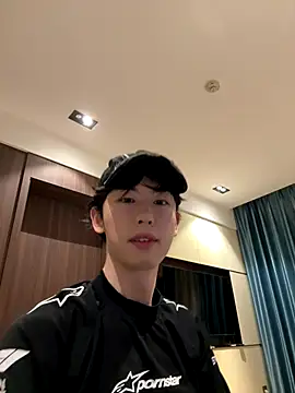 Snapshot of 1a1a1alll chatting on November 4, 2:49 pm 1a1a1alll online show from November 4, 2:49 pm