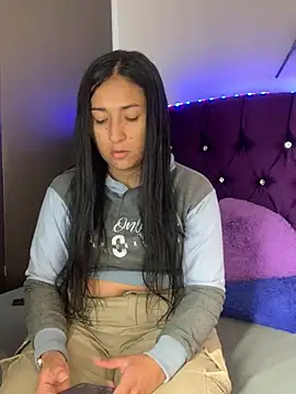 luna asss online show from January 9, 12:30 pm