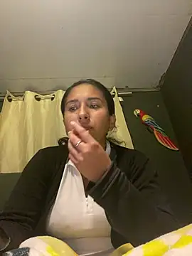 Snapshot of luna_asss chatting on June 19, 2:49 am luna asss online show from June 19, 2:49 am