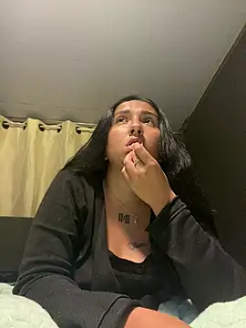 Snapshot of luna_asss chatting on July 15, 3:34 am luna asss online show from July 15, 3:34 am