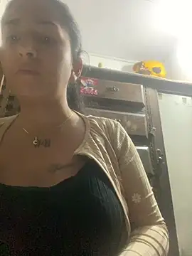 Snapshot of luna_asss chatting on July 15, 11:32 pm luna asss online show from July 15, 11:32 pm