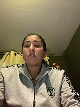 Snapshot of luna_asss chatting on July 25, 12:31 am luna asss online show from July 25, 12:31 am