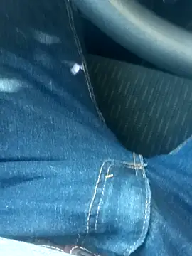 briant782412 online show from April 13, 7:30 pm