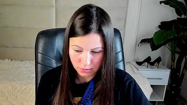 Snapshot of Dana__dom chatting on October 18, 1:41 am Dana dom online show from October 18, 1:41 am