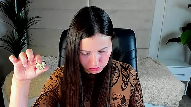 Snapshot of Dana__dom chatting on November 22, 12:31 am Dana dom online show from November 22, 12:31 am