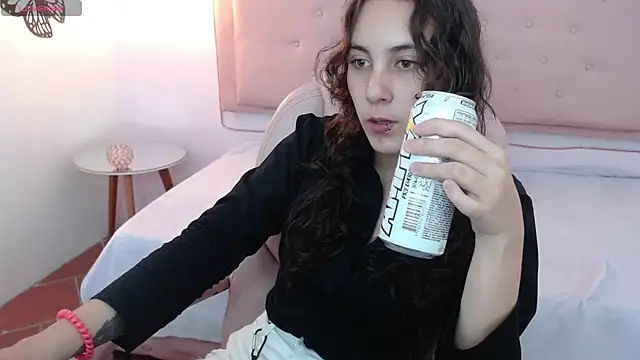 xlunna online show from January 22, 7:24 pm