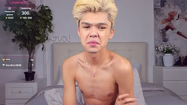 Felix Rey online show from March 5, 7:06 pm