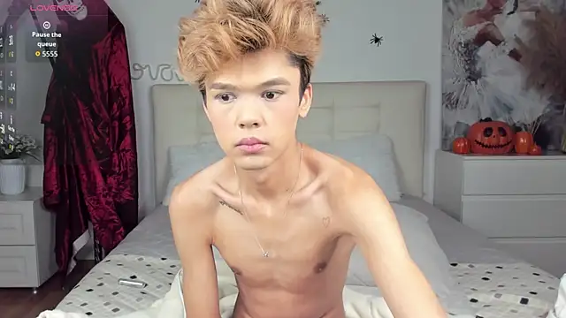 Felix Rey online show from October 19, 12:06 pm