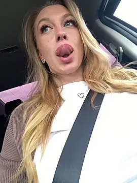 Sweet   Emily online show from October 10, 1:10 pm