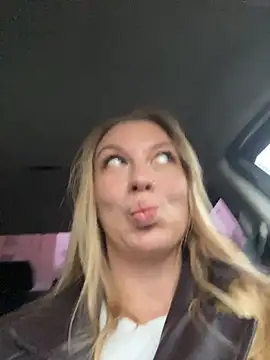 Sweet   Emily online show from November 7, 12:38 pm