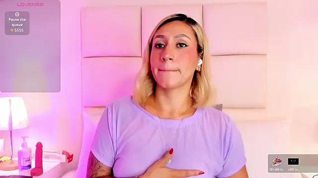 Emily robertss online show from January 6, 7:39 pm