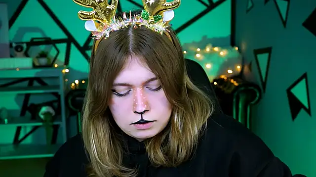 FioraMarmoris online show from December 19, 4:46 pm