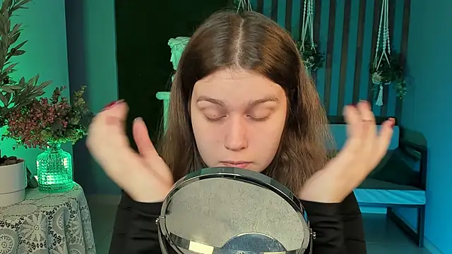 Snapshot of FioraMarmoris chatting on October 3, 5:26 am FioraMarmoris online show from October 3, 5:26 am