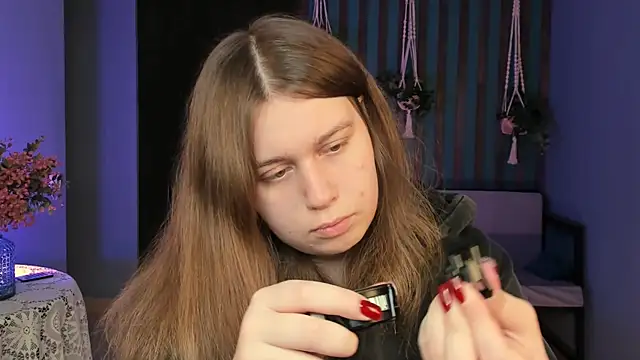 Snapshot of FioraMarmoris chatting on October 10, 9:41 am FioraMarmoris online show from October 10, 9:41 am