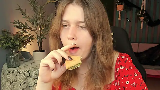 Snapshot of FioraMarmoris chatting on October 26, 5:13 am FioraMarmoris online show from October 26, 5:13 am