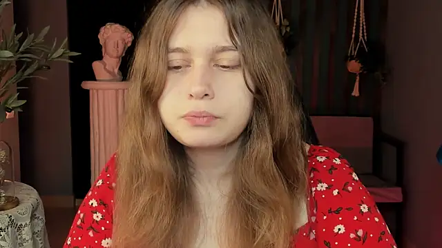 Snapshot of FioraMarmoris chatting on November 4, 5:28 am FioraMarmoris online show from November 4, 5:28 am