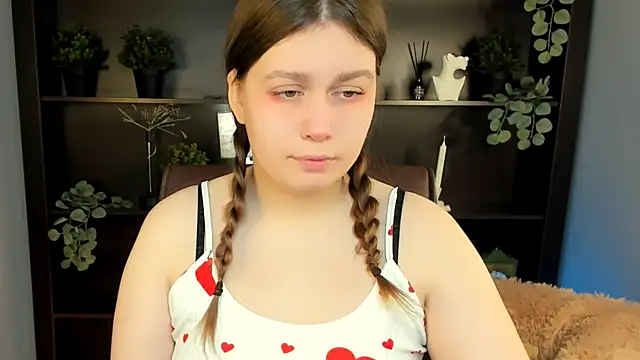 Snapshot of FioraMarmoris chatting on November 24, 7:08 am FioraMarmoris online show from November 24, 7:08 am