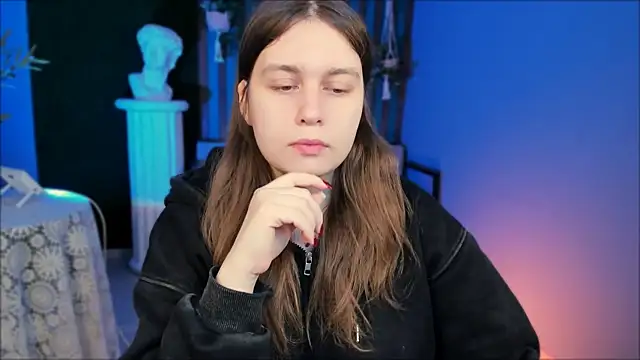 FioraMarmoris online show from March 22, 5:33 am