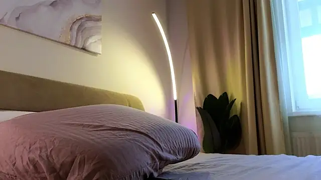 Eva Natsumi online show from February 26, 9:32 am