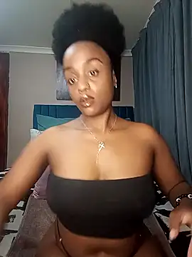 Queen-Chocolate online show from September 28, 9:31 pm