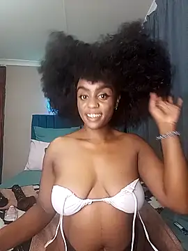 Snapshot of Queen-Chocolate chatting on April 24, 5:59 pm Queen-Chocolate online show from April 24, 5:59 pm