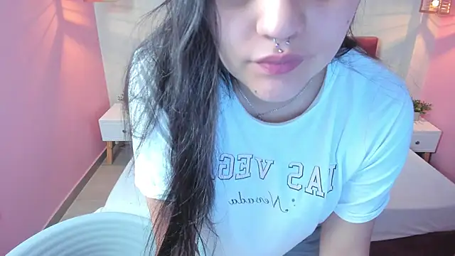Lili Monroy online show from February 18, 12:49 pm