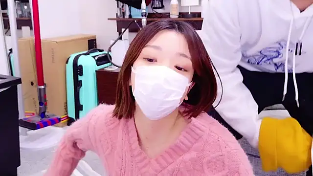 Snapshot of HaruruHappy chatting on December 28, 2:32 pm HaruruHappy online show from December 28, 2:32 pm