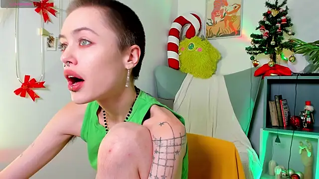 PamelaYong online show from December 29, 1:38 pm