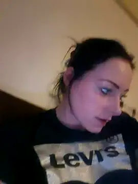 Jasmin-White online show from December 8, 4:50 pm