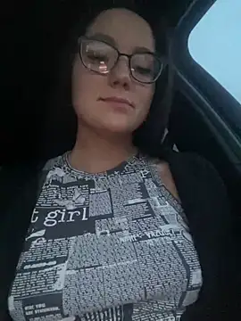 Snapshot of NarcissaHot chatting on December 22, 2:06 am NarcissaHot online show from December 22, 2:06 am