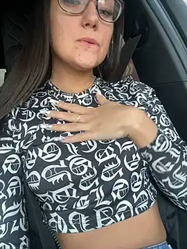 Snapshot of NarcissaHot chatting on February 5, 2:08 am NarcissaHot online show from February 5, 2:08 am