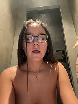 Snapshot of NarcissaHot chatting on March 21, 2:07 am NarcissaHot online show from March 21, 2:07 am