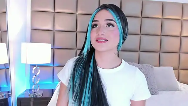 Snapshot of AnnyHizzle chatting on February 13, 9:49 pm AnnyHizzle online show from February 13, 9:49 pm