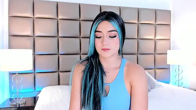 Snapshot of AnnyHizzle chatting on February 26, 9:27 pm AnnyHizzle online show from February 26, 9:27 pm