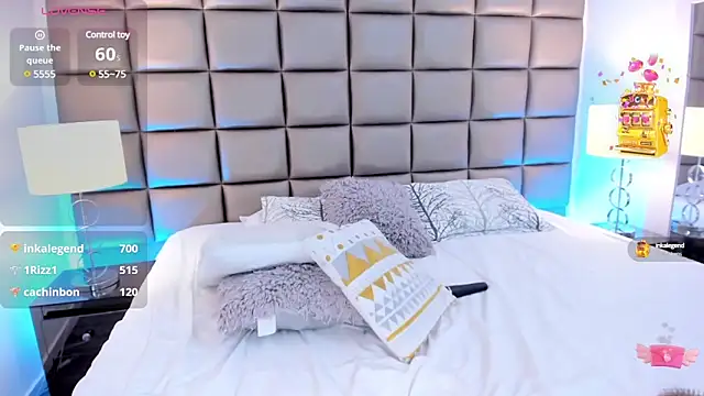 Snapshot of AnnyHizzle chatting on March 8, 4:23 am AnnyHizzle online show from March 8, 4:23 am