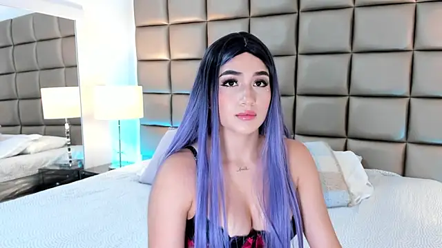 Snapshot of AnnyHizzle chatting on March 14, 9:32 pm AnnyHizzle online show from March 14, 9:32 pm