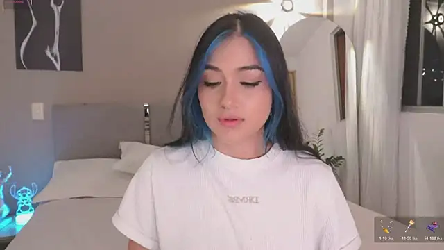 Snapshot of AnnyHizzle chatting on December 17, 2:17 am AnnyHizzle online show from December 17, 2:17 am