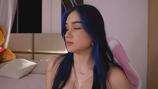 AnnyHizzle online show from May 8, 2:06 am