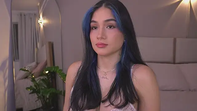 AnnyHizzle online show from June 6, 12:38 am