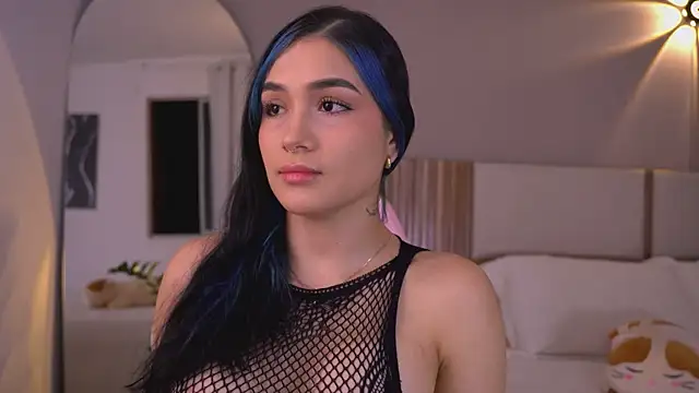 AnnyHizzle online show from June 11, 1:27 am
