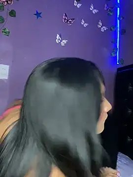 mailyreid online show from December 15, 9:03 am