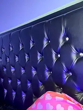 mailyreid online show from November 29, 4:26 am