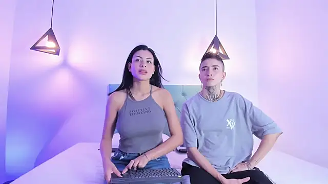 Tinny and Candy online show from December 5, 1:28 pm