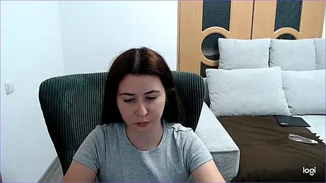 VioletaFlower7 online show from October 6, 2:36 pm